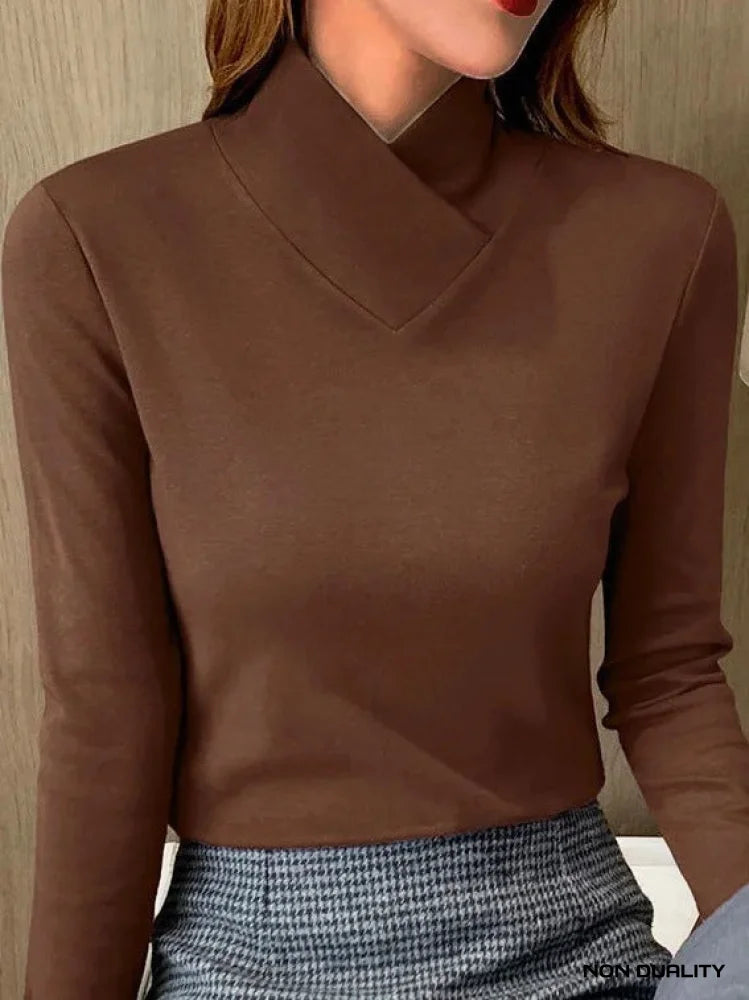 Non Duality | Elegant Turtleneck Fit