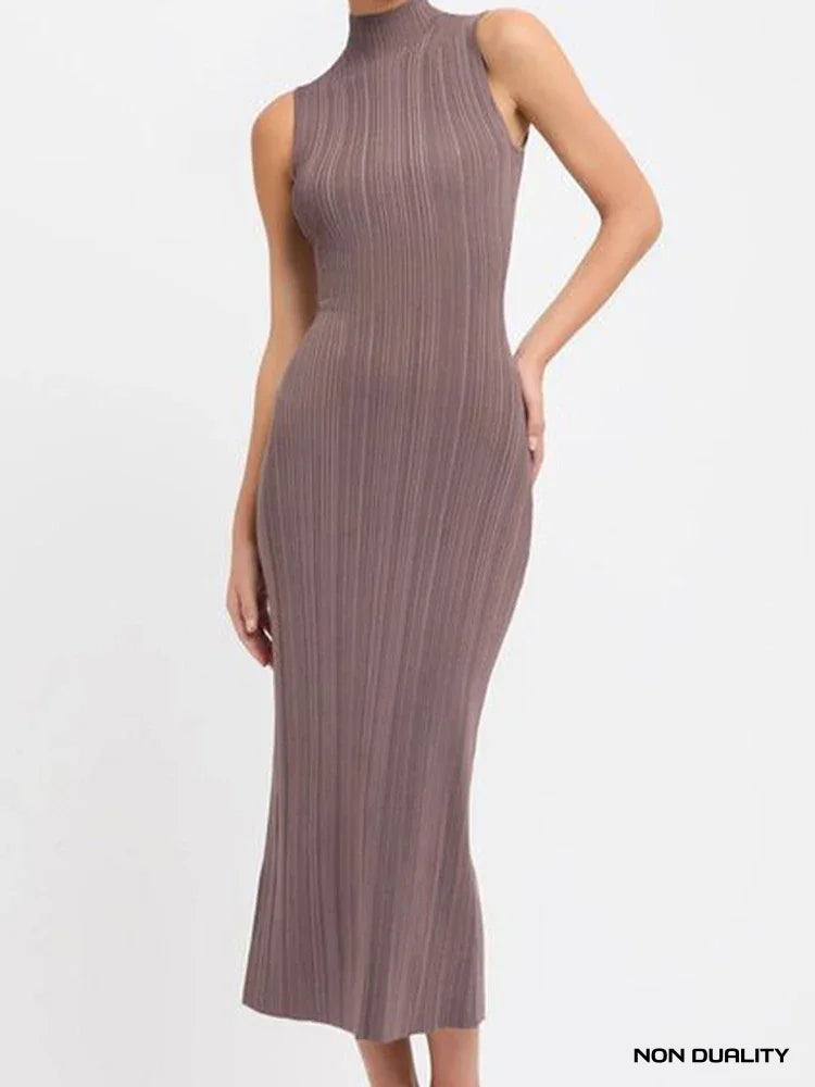 Non Duality | Ribbed Maxi Dress Donkerbruin / M